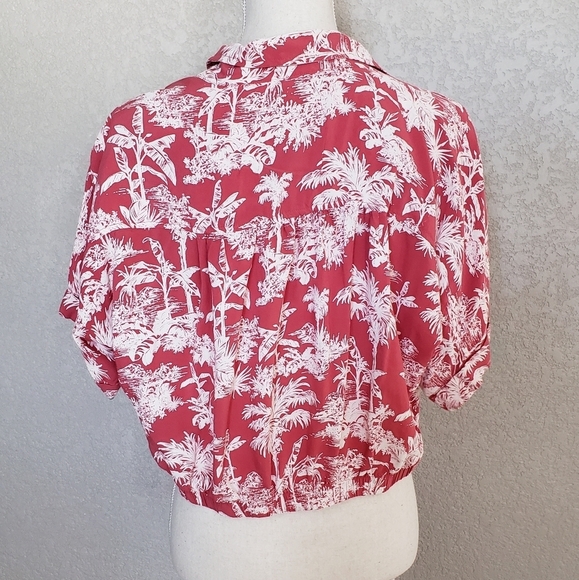 American Eagle  cropped front tie size Large - Picture 4 of 8